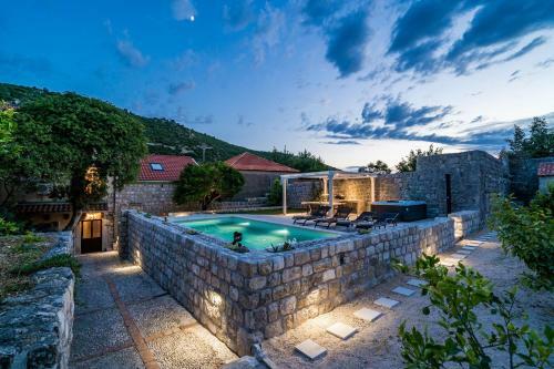 Villa Imv