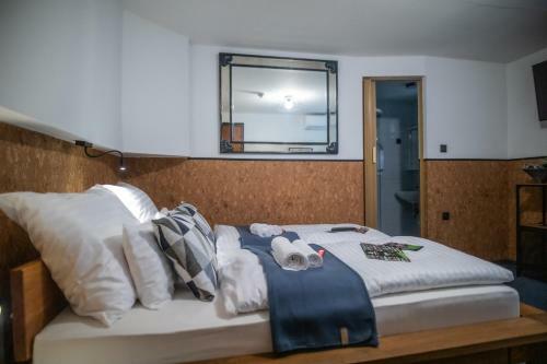 4 �vszak V�lgyhotel