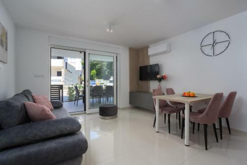 Luxury Apartment Larissa