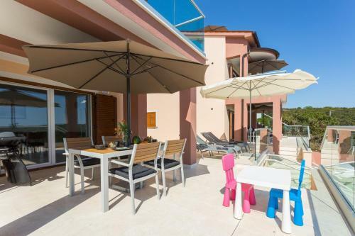 Hostal Bella Vista Apartments
