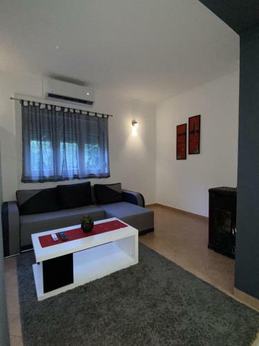 Apartment & Rooms - Marina