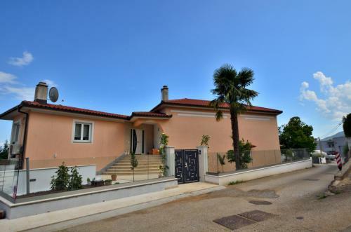 Apartment With Terrace And Sea View 2