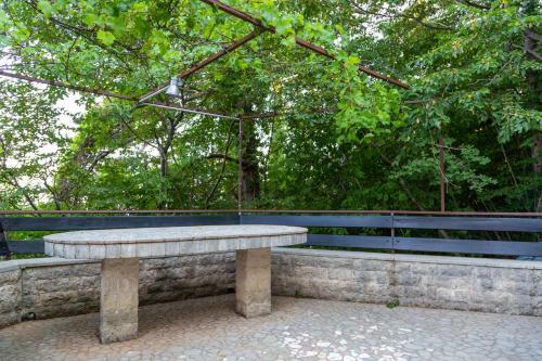 Hidden Forest Villa With Sweeping Views