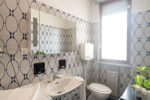 Apartamento [via Bologna] Tranquillo E Comodo A 400m Dal Mare.