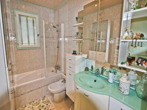Holiday Home Le Cours K-728