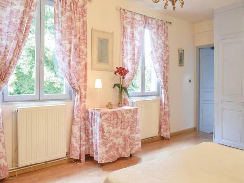 Holiday Home Sahurs Rue De Seine