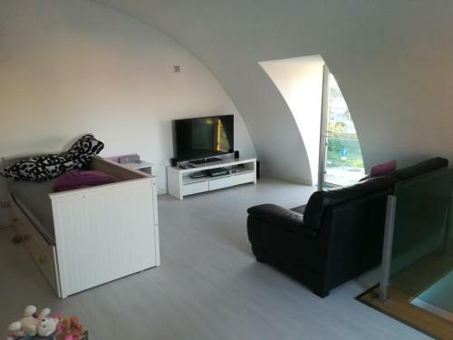 Arriba Beach & Country Villa