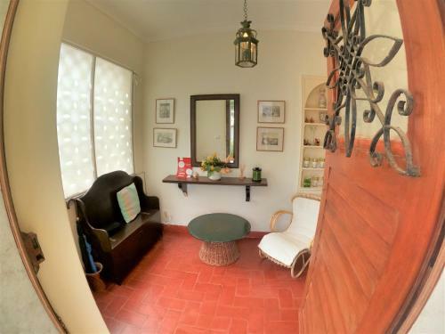 Sintra V4 House With Garden In Colares