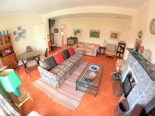 Sintra V4 House With Garden In Colares