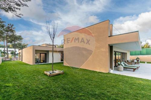 Modern 4-bed Villa 4k Beach 30k Lisbon