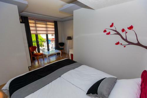 Barut�u Suit Apart