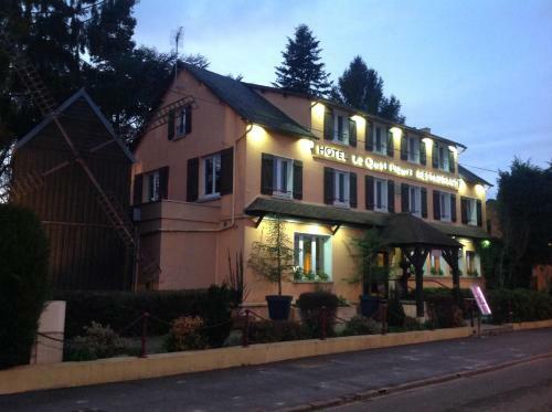 Hotel Logis Le Quai Fleuri