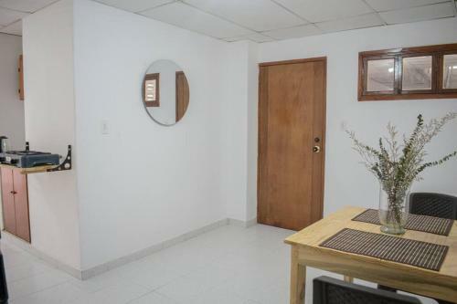 Apartamento A UNA Cuadra De La Playa Parque De Los Novios Centro