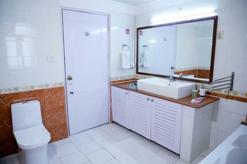 Fortune Home Service Apartment