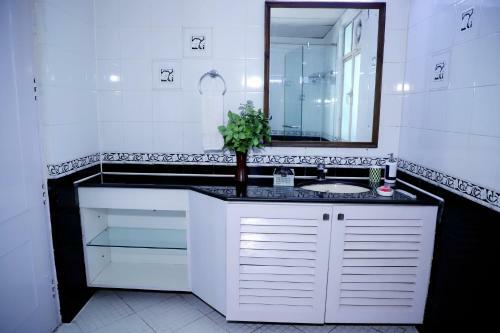 Fortune Home Service Apartment