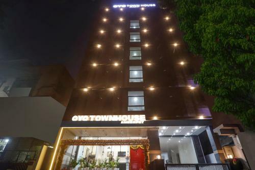 Hotel Oyo Townhouse 1033 Ameerpet