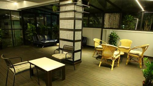 Hotel White Fern Stays
