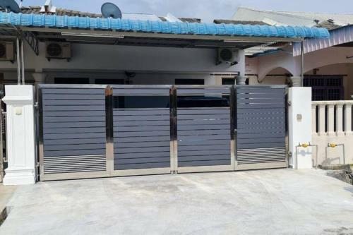 Voon 4 Bedroom Homestay Mersing