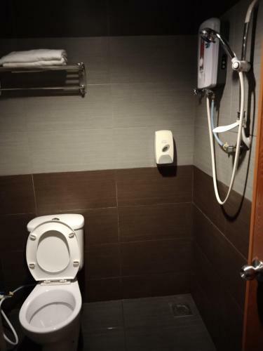 One World Hotel