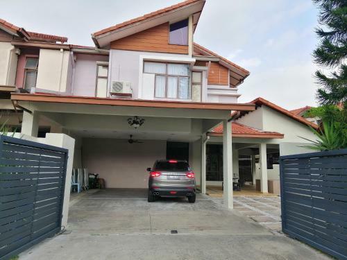 Villa D'teratak Homestay
