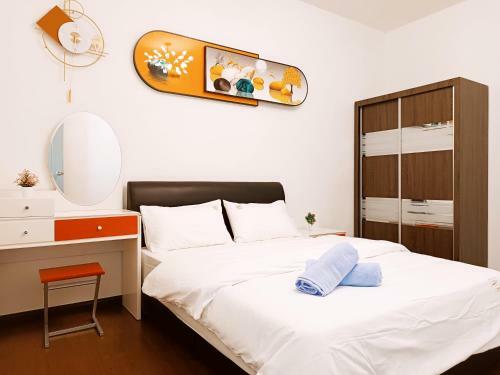 Amazing 4 Bedroom Townhouse With Ample Parking