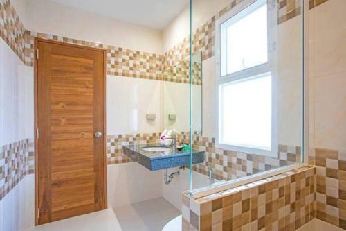Villa Avec Piscine � Rawa�