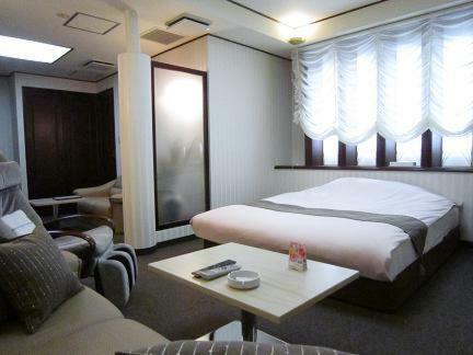 Hotel White Inn 6?2(adult Only)