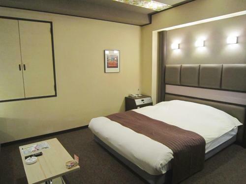 Hotel White Inn 6?2(adult Only)