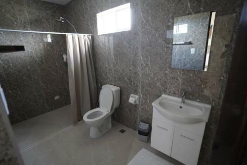 Cozy Crib In Tagaytay Highlands With Jacuzzi