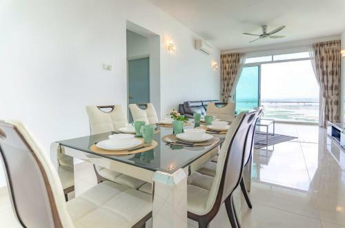 Apartamento A Stylish High Floor 3br Tropez Waterfront Sea View