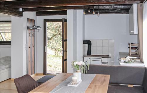 Awesome Home In Neckenmarkt With #184