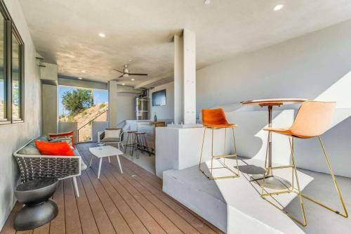 Malibu Sunset Getaway