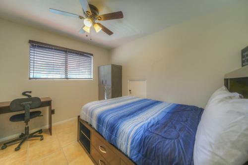 Apartamento 10 Acres Ranch W/ Horses, Pond, And More!