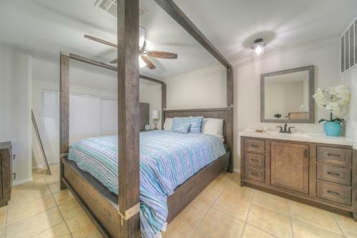 Apartamento 10 Acres Ranch W/ Horses, Pond, And More!
