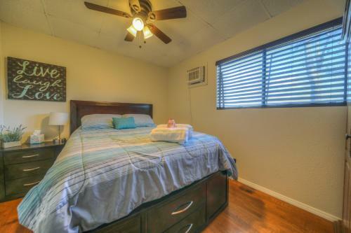 Apartamento 10 Acres Ranch W/ Horses, Pond, And More!