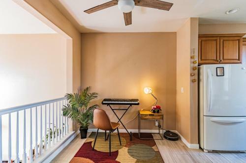 Spacious 3br 3bath Townhouse 5-mins To Bay & Beach
