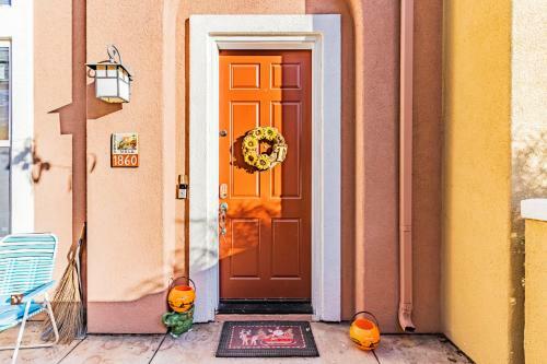 Spacious 3br 3bath Townhouse 5-mins To Bay & Beach