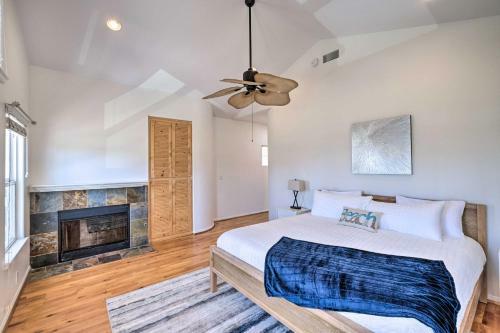Chic Home With Patios, Steps To Oceanside Beach