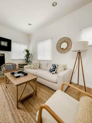 Prime 2bd/3ba - Venice Beach Los Angeles