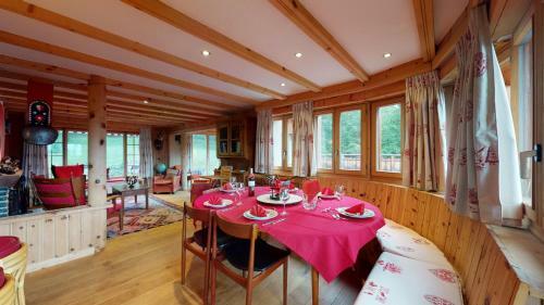 Les Chanterelles Cosy & Quiet Chalet 12 Pers