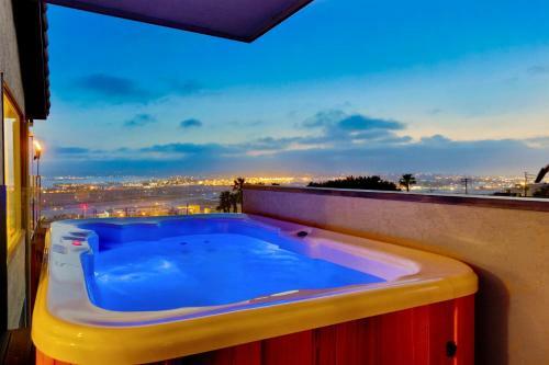 Apartamento Incredible Hilltop Luxury Bay View Retreat