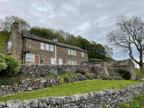 Dove Cottage - Stay At Gwens