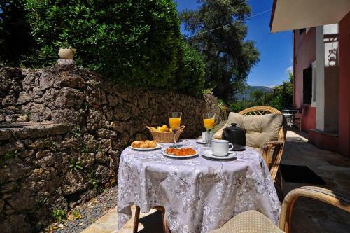 Villa Dassia House