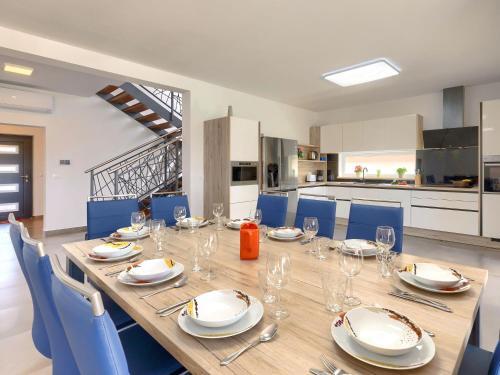 Holiday Home Villa Edi