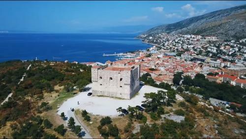 Zora Apartment, Centar Senj