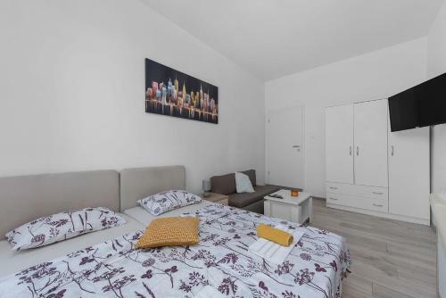 Market Apartments