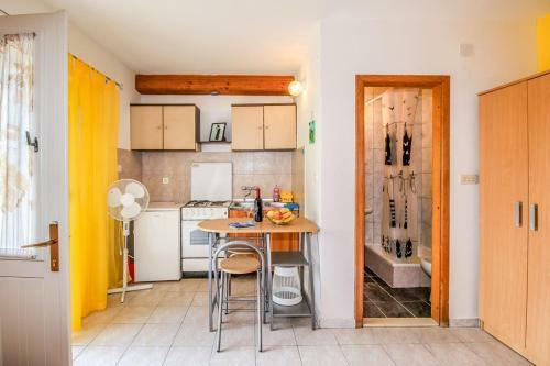 Apartments Ivana - 100m From Beach