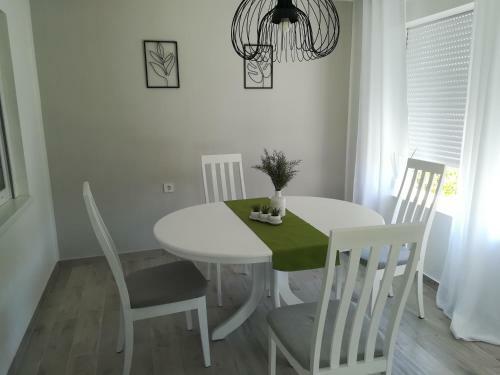 Apartmani Hermes Jadrija