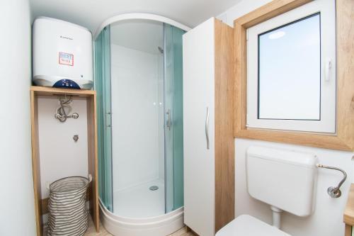 Mobile Home Banovi Dvori