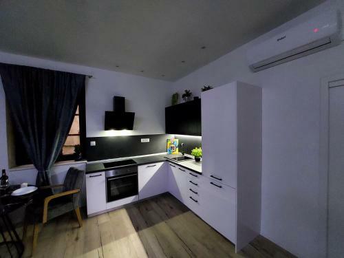 V Apartment